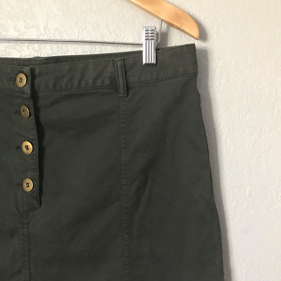 Banana Republic Button Front A-Line Skirt - Picture 3 of 7